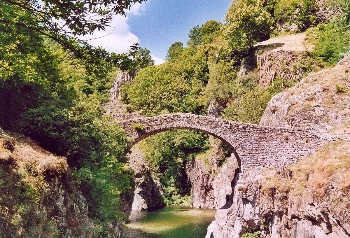 Loisirs et découvertes en Ardèche autour d'Aubenas — vue 4